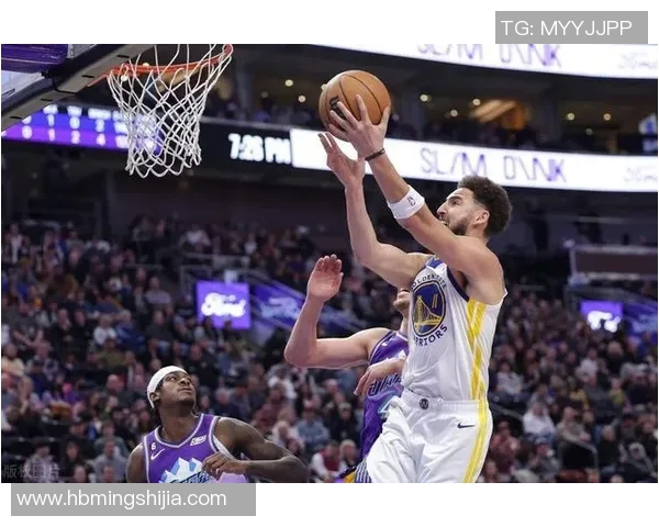 勇士季后赛2017年对阵爵士的精彩回顾与战术分析 勇士季后赛2017年对阵爵士的精彩回顾与战术分析