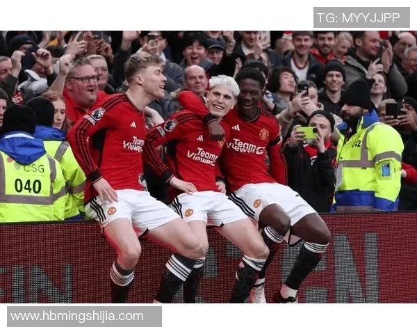 南安普顿主场迎战曼联双方争夺英超宝贵积分激战即将上演 南安普顿主场迎战曼联双方争夺英超宝贵积分激战即将上演