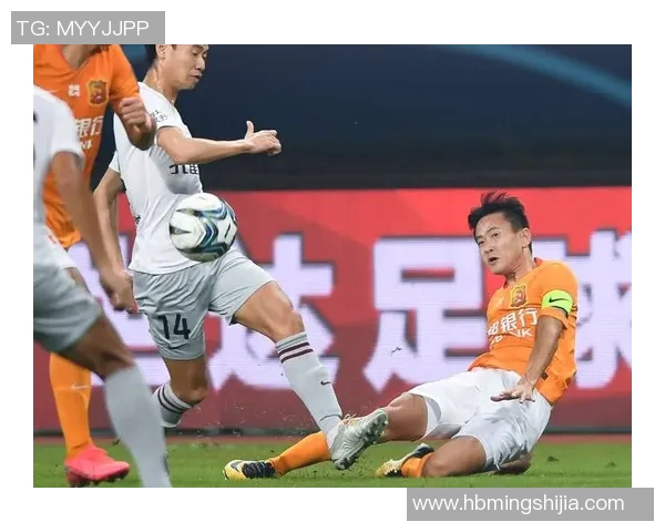 河北华夏迎战武汉卓尔力争主场胜利展现球队实力与斗志